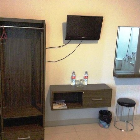 Hotel Diamond Makassar Eksteriør bilde