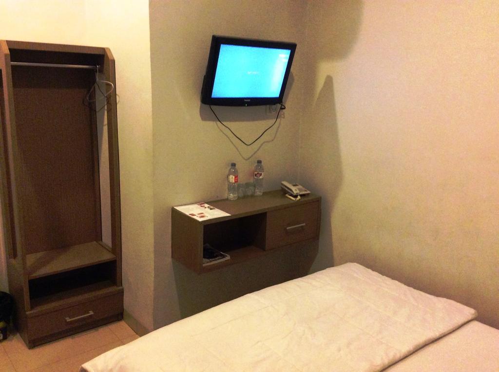 Hotel Diamond Makassar Rom bilde
