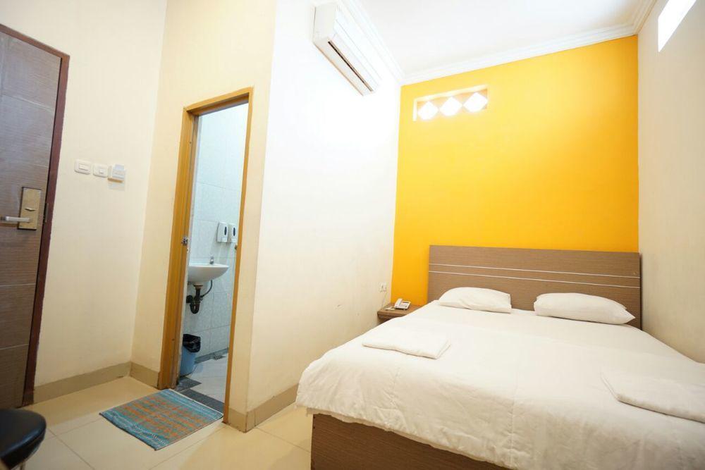 Hotel Diamond Makassar Eksteriør bilde